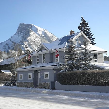 Villa Three Peaks Banff Esterno foto