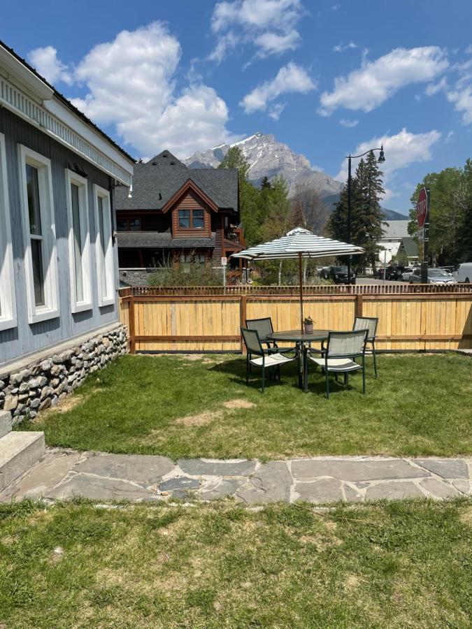 Villa Three Peaks Banff Esterno foto