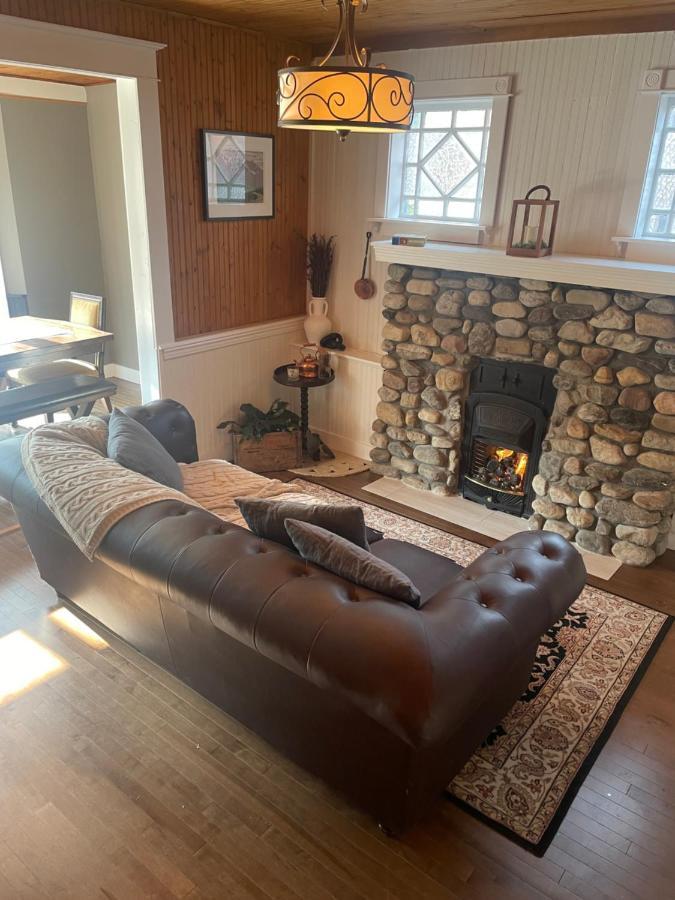 Villa Three Peaks Banff Esterno foto