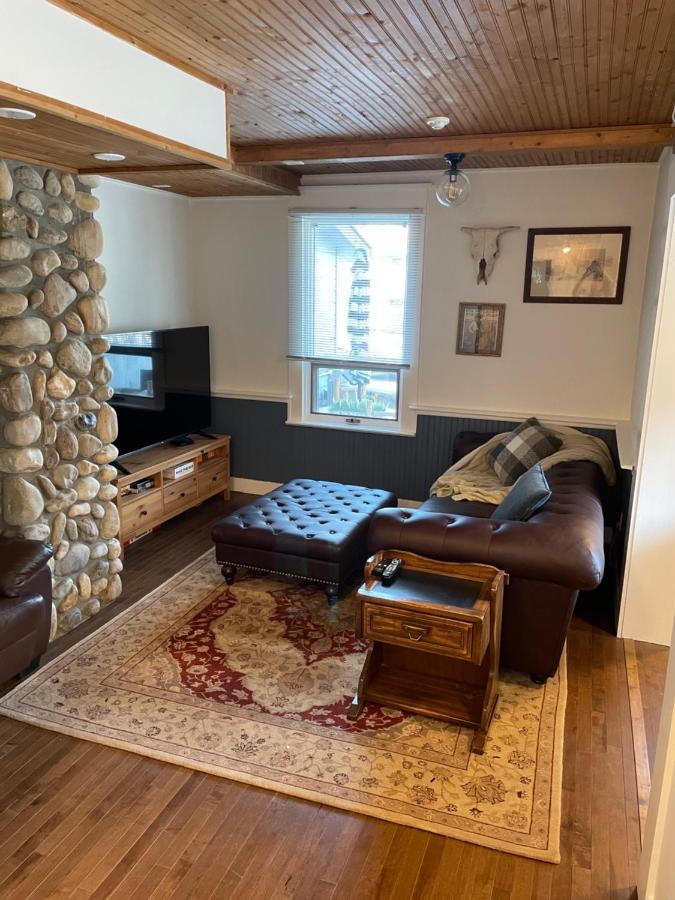Villa Three Peaks Banff Esterno foto
