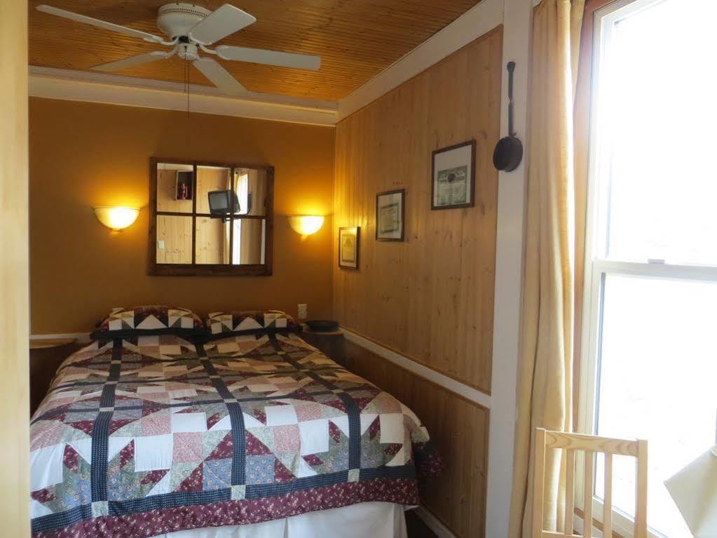 Villa Three Peaks Banff Esterno foto